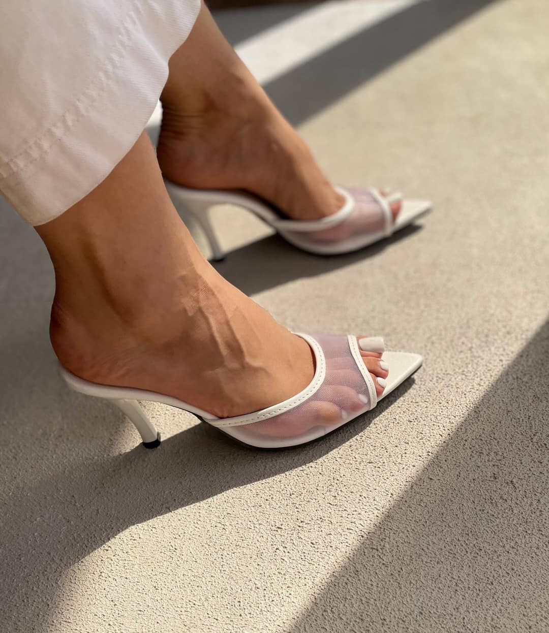تصویر پست از @monarchshoe
