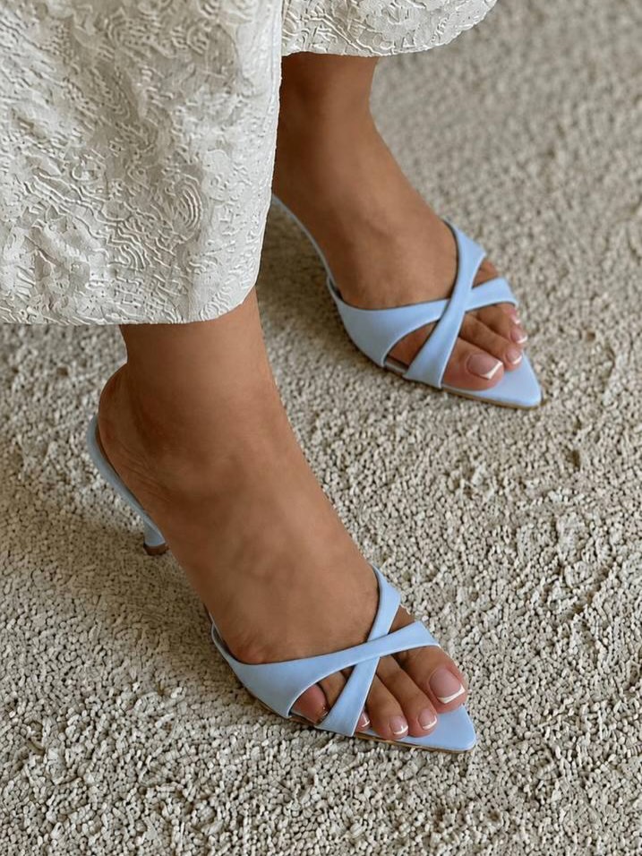 تصویر پست از @monarchshoe — 1/9