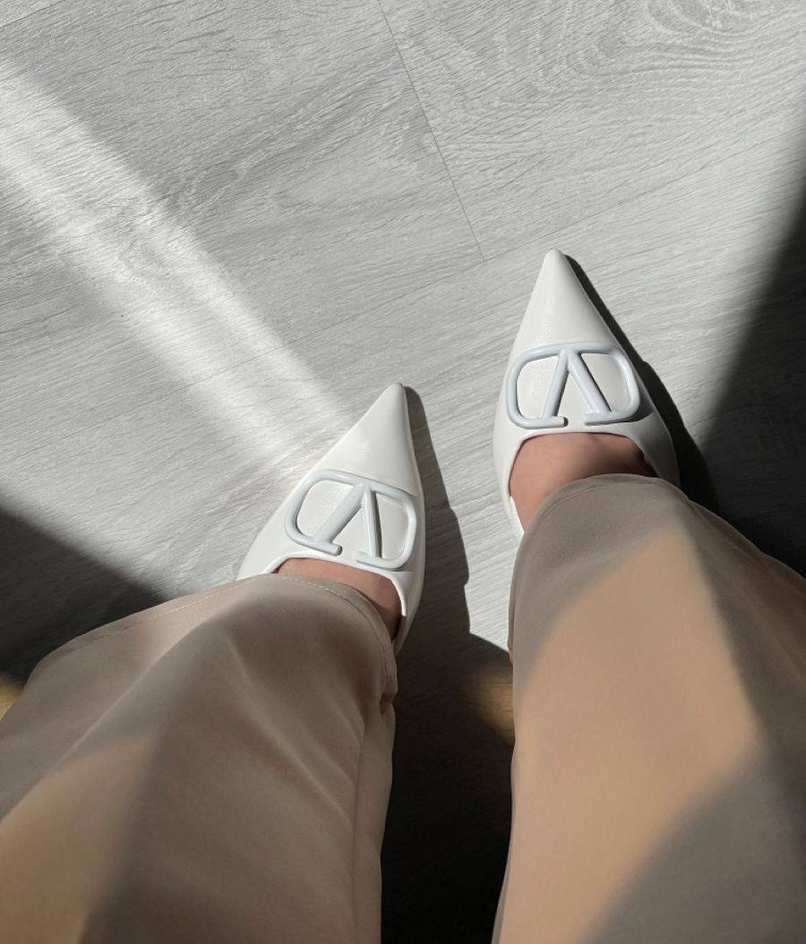 تصویر پست از @monarchshoe — 4/7
