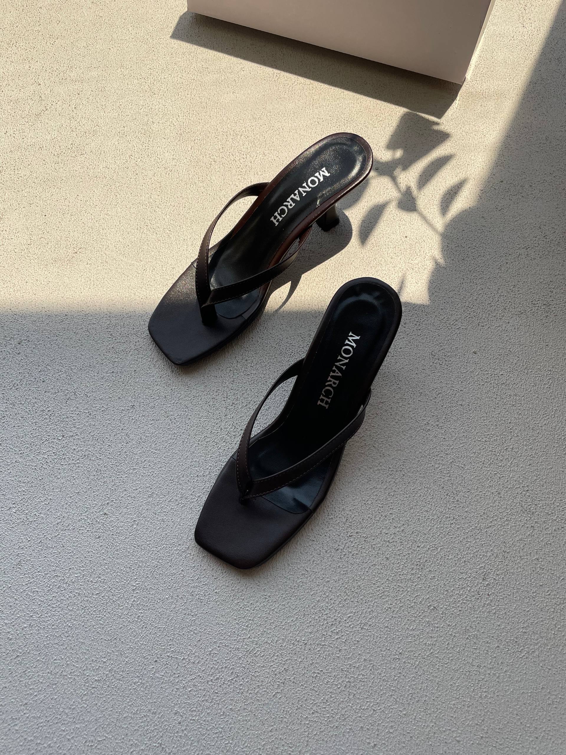 تصویر پست از @monarchshoe — 11/11