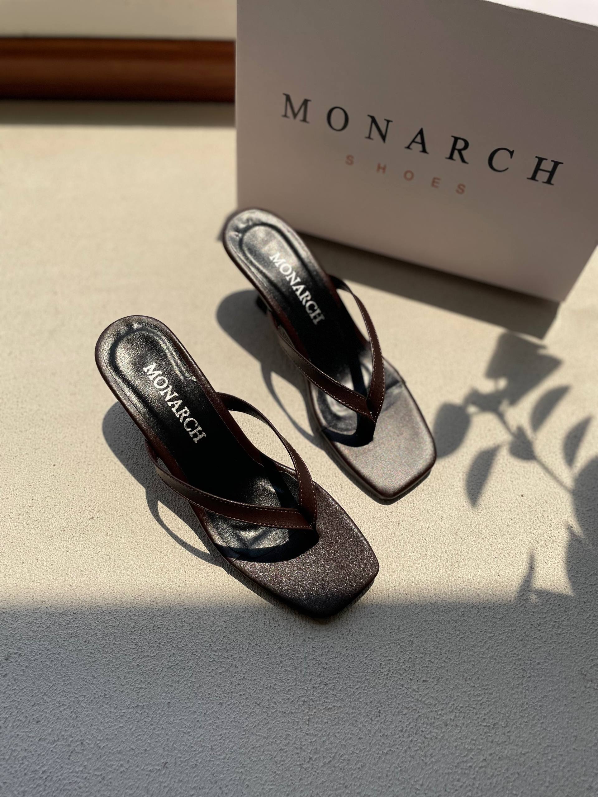 تصویر پست از @monarchshoe — 6/11