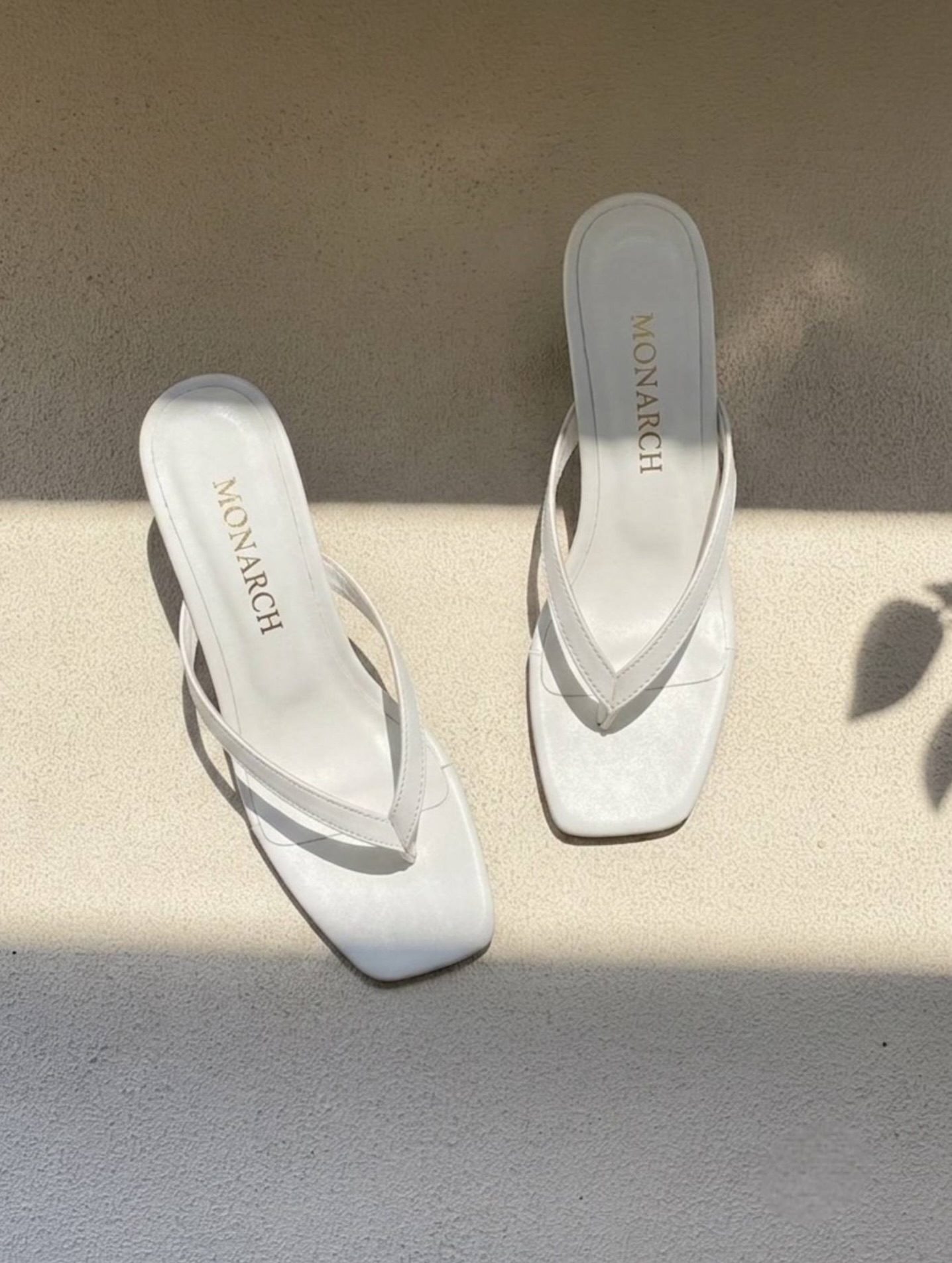تصویر پست از @monarchshoe — 8/11