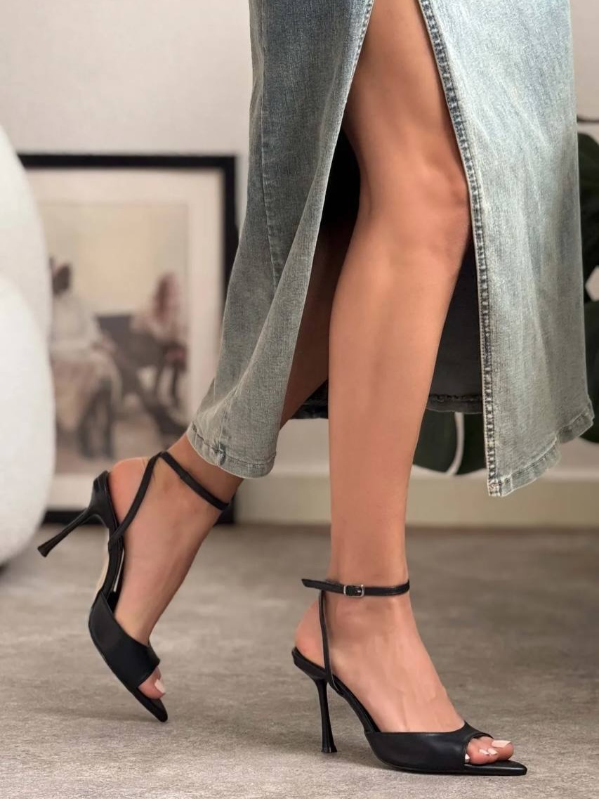 تصویر پست از @monarchshoe — 6/10