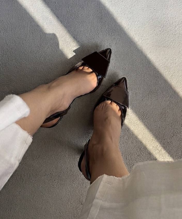 تصویر پست از @monarchshoe — 2/10