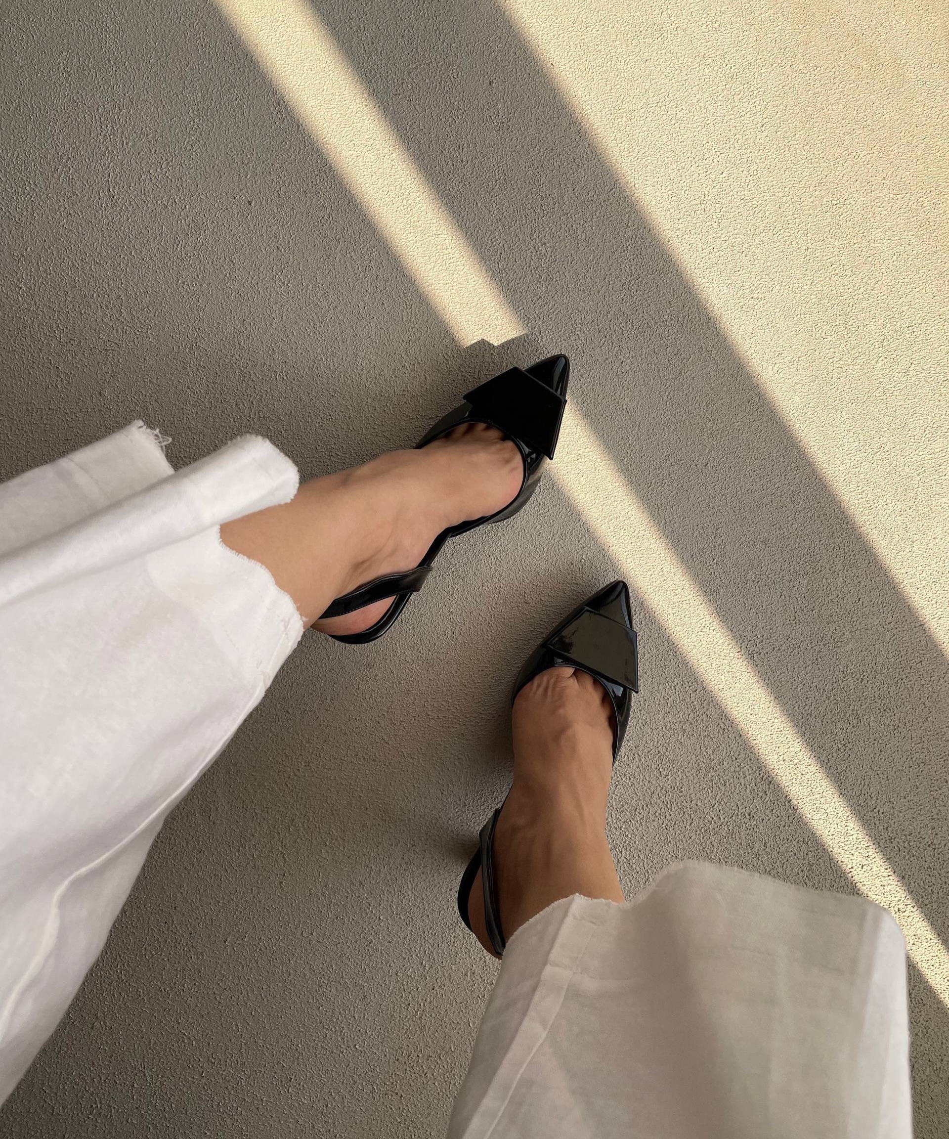 تصویر پست از @monarchshoe — 4/10