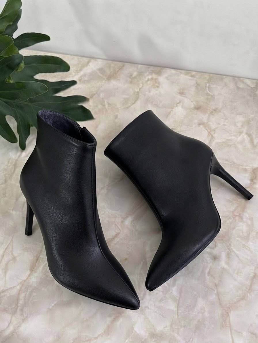 تصویر پست از @monarchshoe — 5/6