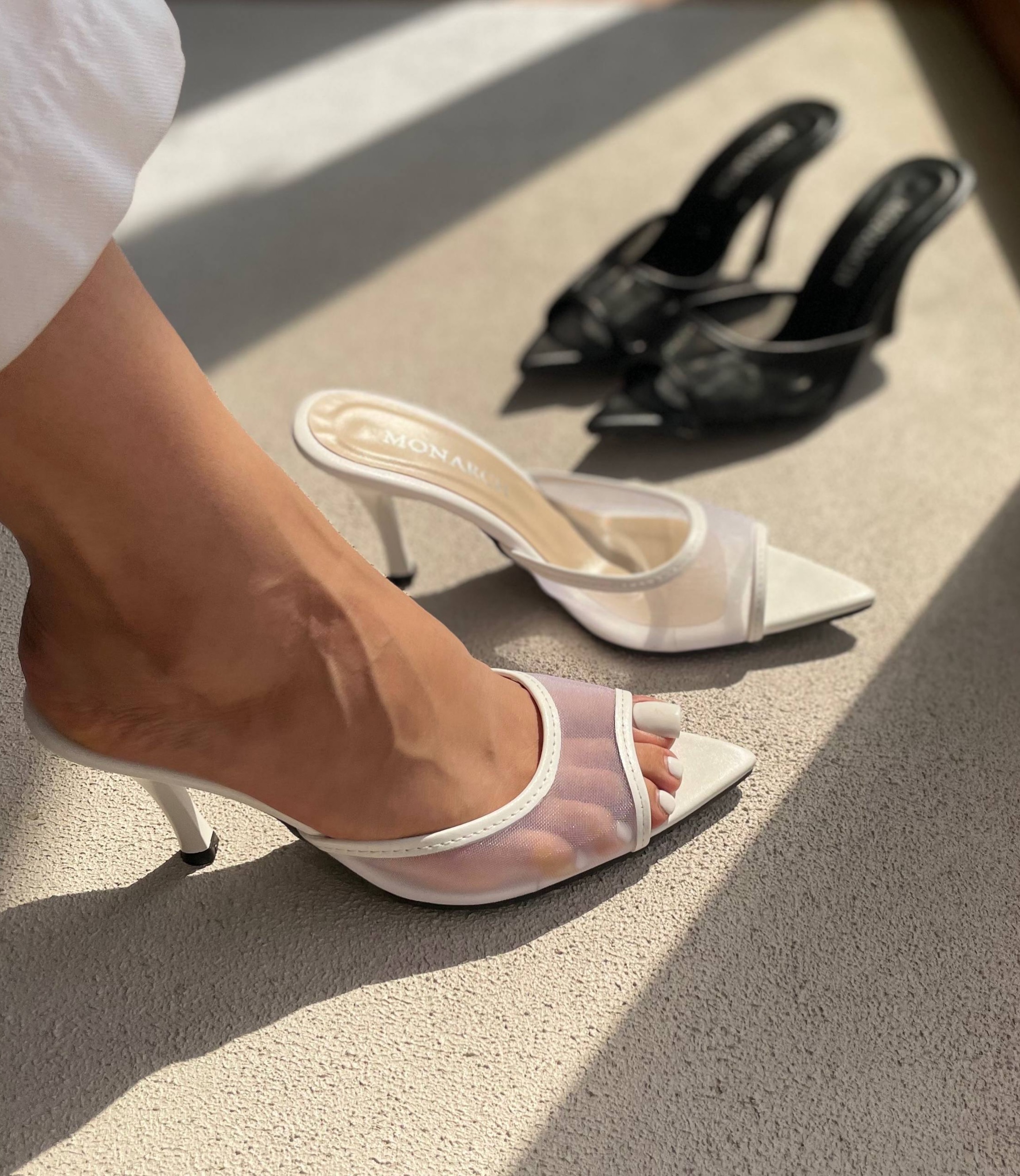 تصویر پست از @monarchshoe — 2/10