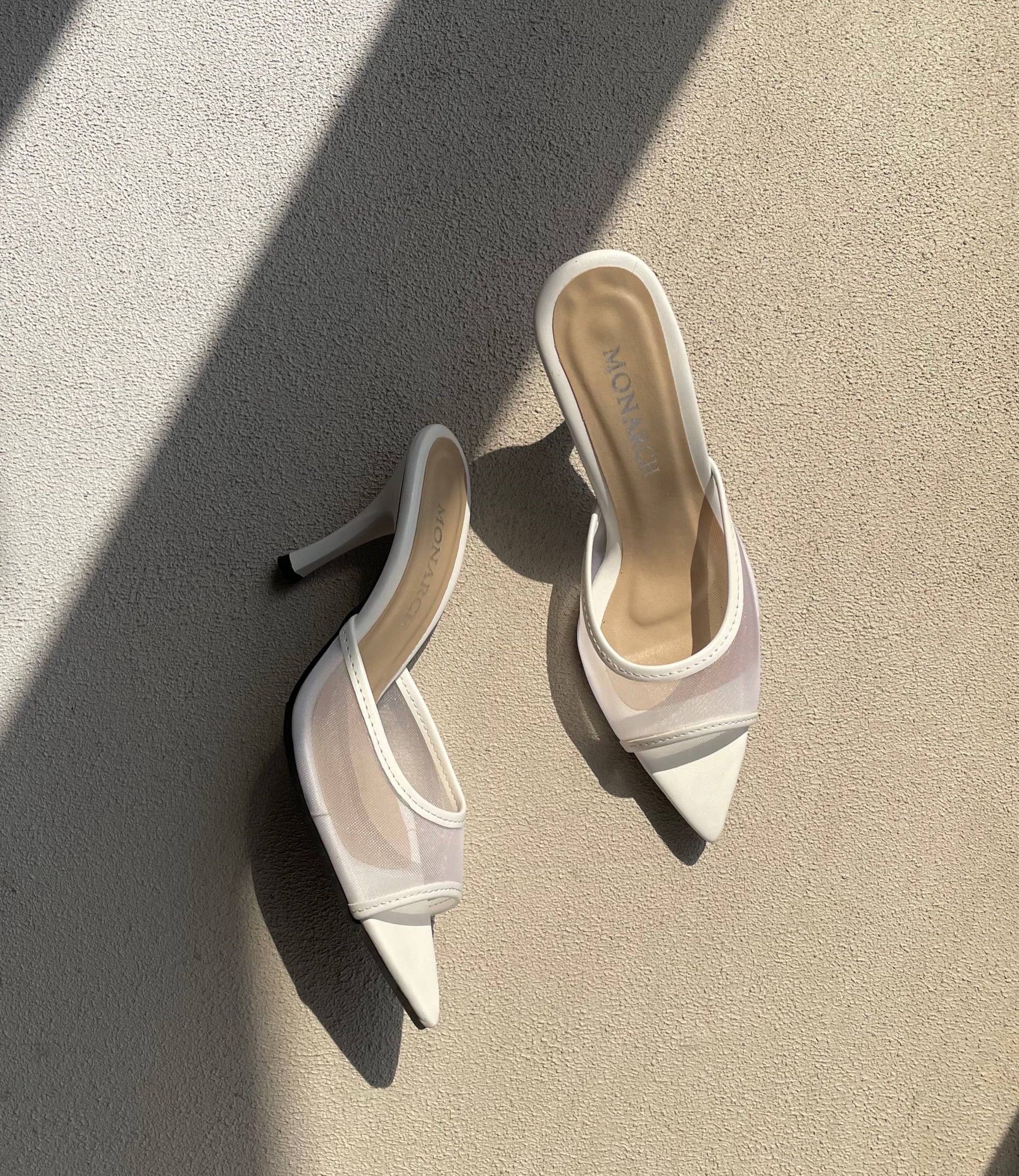 تصویر پست از @monarchshoe — 4/10