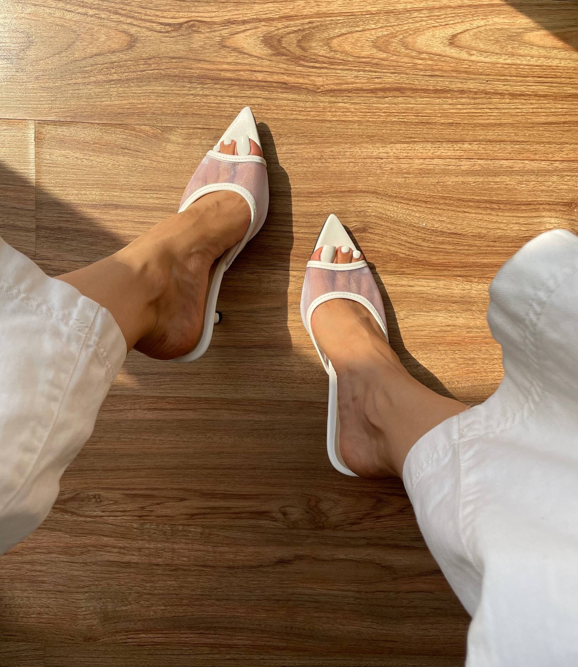 تصویر پست از @monarchshoe — 7/10