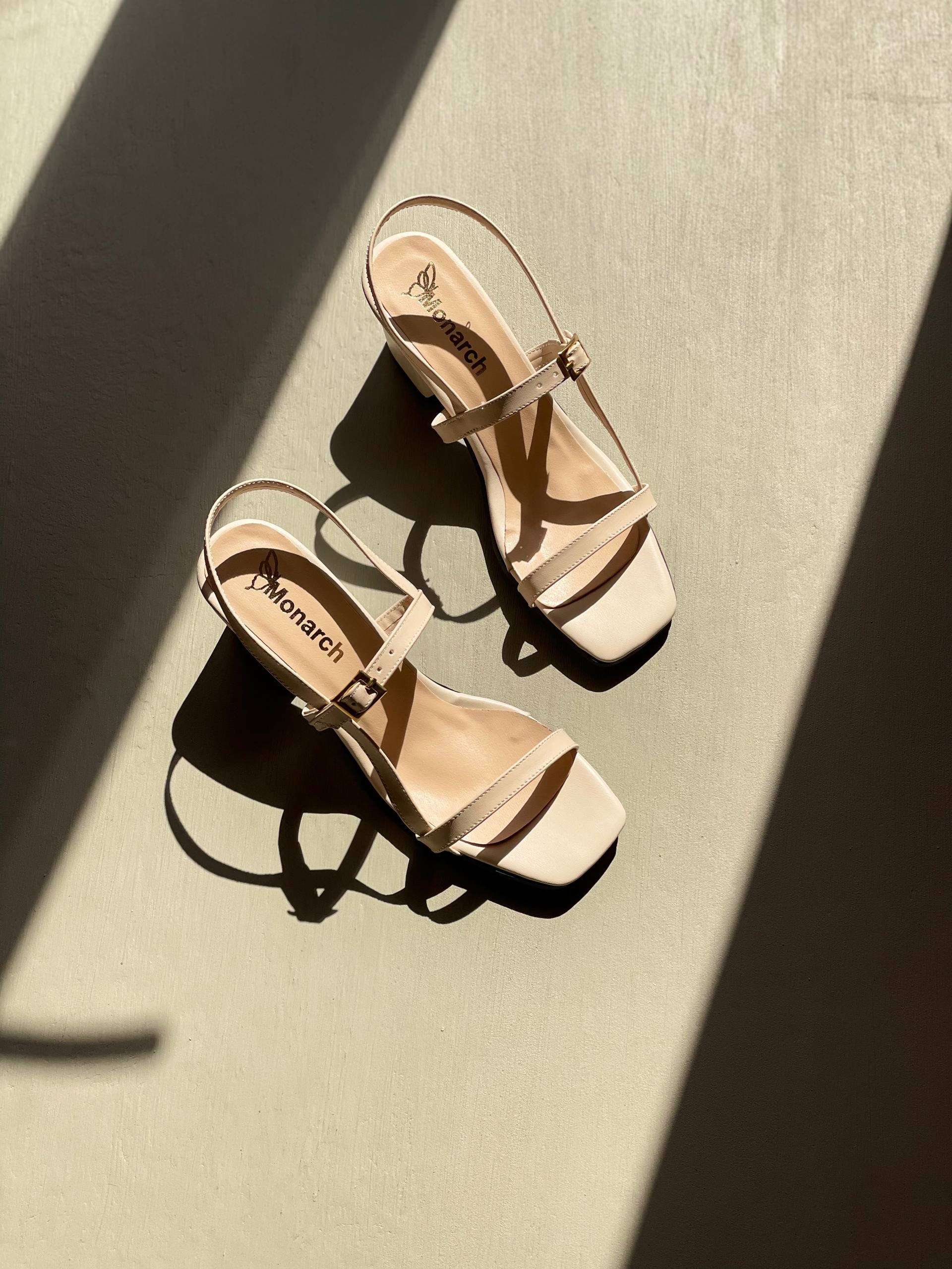 تصویر پست از @monarchshoe — 10/10