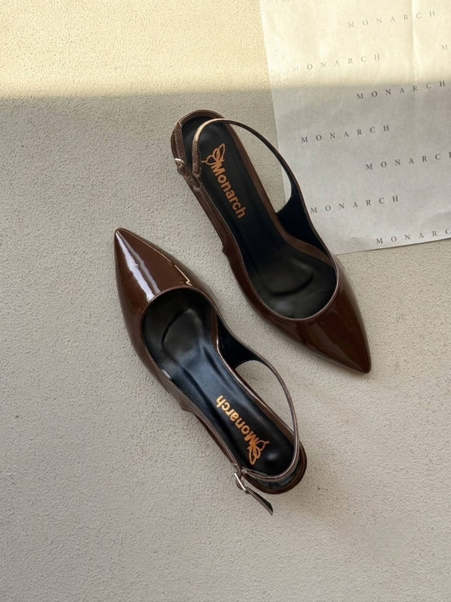 تصویر پست از @monarchshoe — 7/10